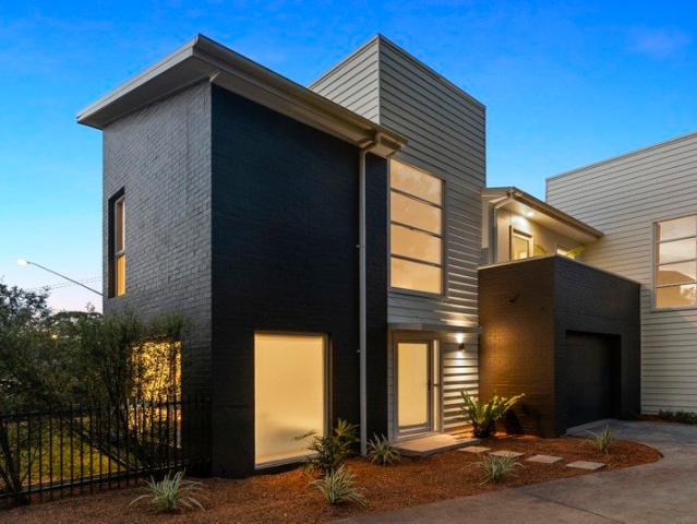Townhouse for sale in Sutherland, New South Wales