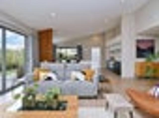 House for sale in Chaslands, Canterbury