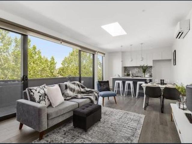 Townhouse for rent in Camerons Creek, Victoria