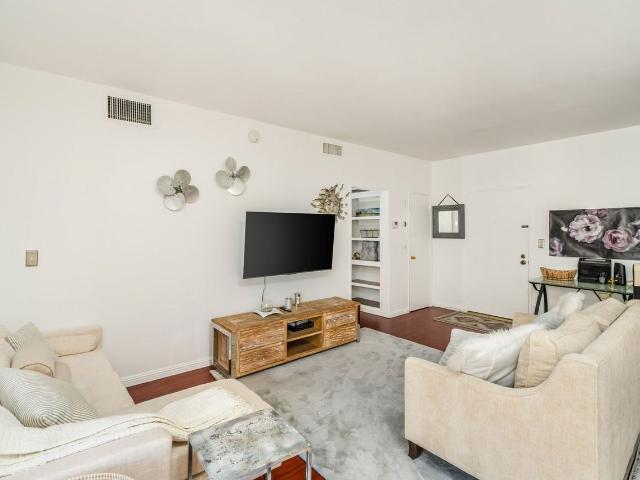 Apartment for rent in Century City, Los Angeles