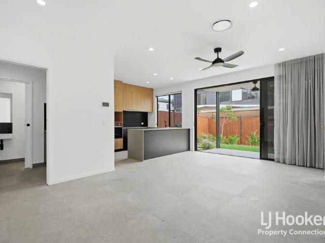 Townhouse for rent in Albany Creek, Greater Brisbane