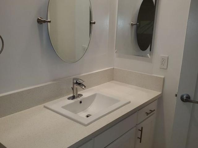 Apartment for rent in Canoga Park, California