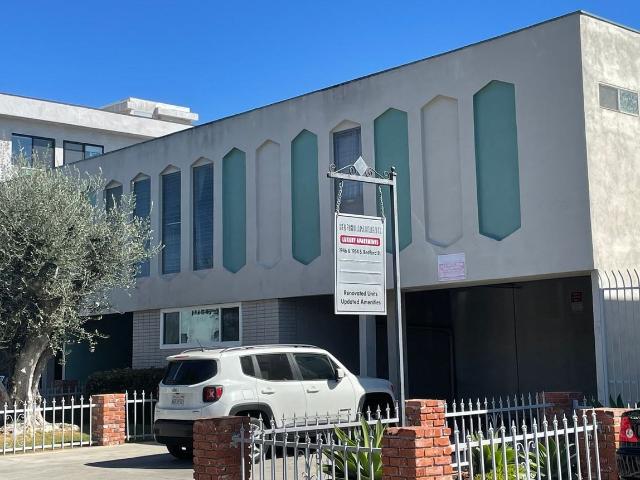 Apartment for rent in Canoga Park, California