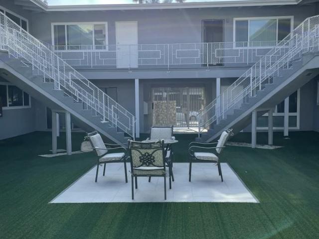 Apartment for rent in Canoga Park, California