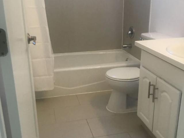 Apartment for rent in Canoga Park, California