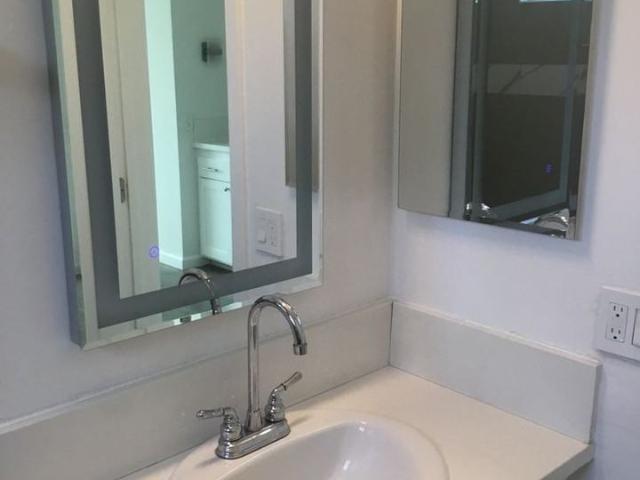 Apartment for rent in Canoga Park, California