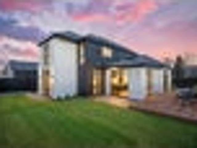House for sale in Chaslands, Canterbury