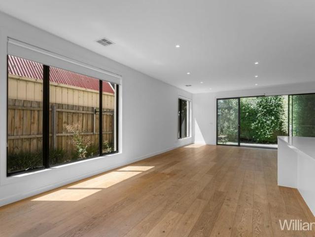 Townhouse for rent in Camerons Creek, Victoria