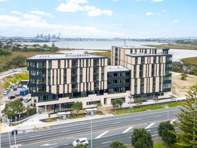 Apartment for sale in Takapuna