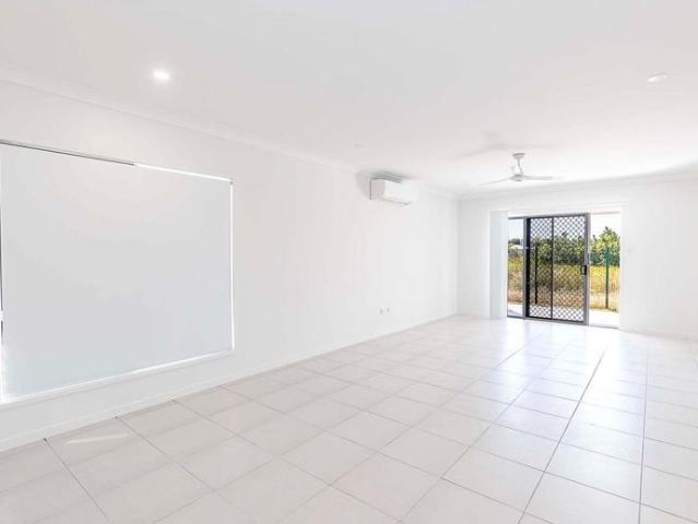 House for rent in Bushland Beach, Queensland