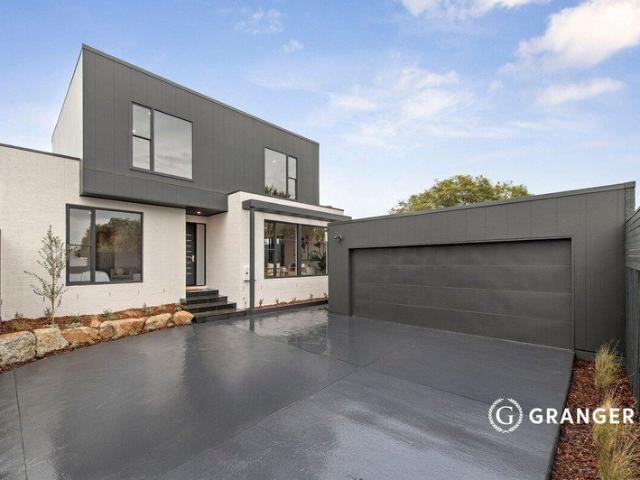 Townhouse for sale in Camerons Creek, Victoria
