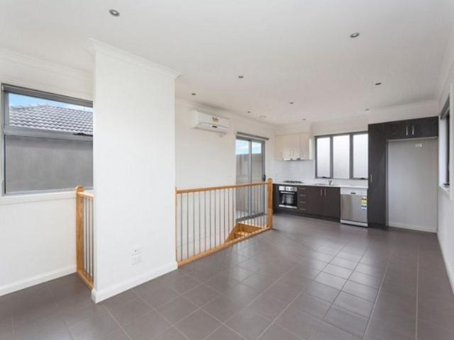 Townhouse for rent in Camerons Creek, Victoria