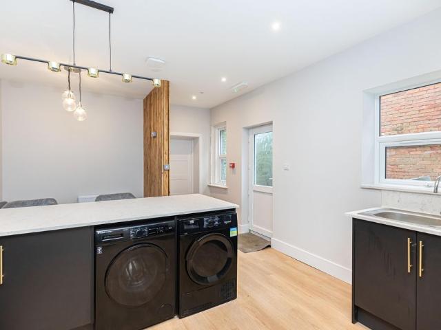Room for rent in Branksome, Poole