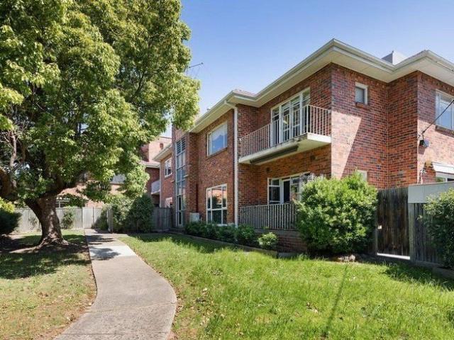 Apartment for rent in Essendon, Melbourne