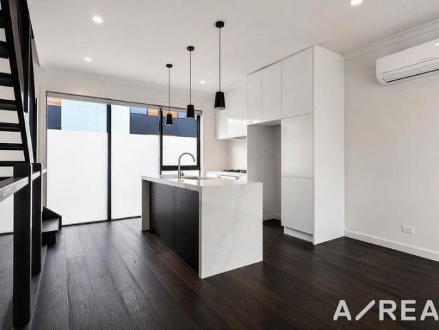 Townhouse for rent in Camerons Creek, Victoria