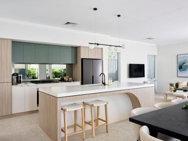Cottage for sale in Como, Western Australia