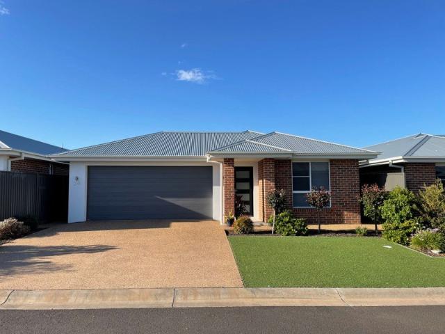 Villa for sale in Holmwood, Dubbo