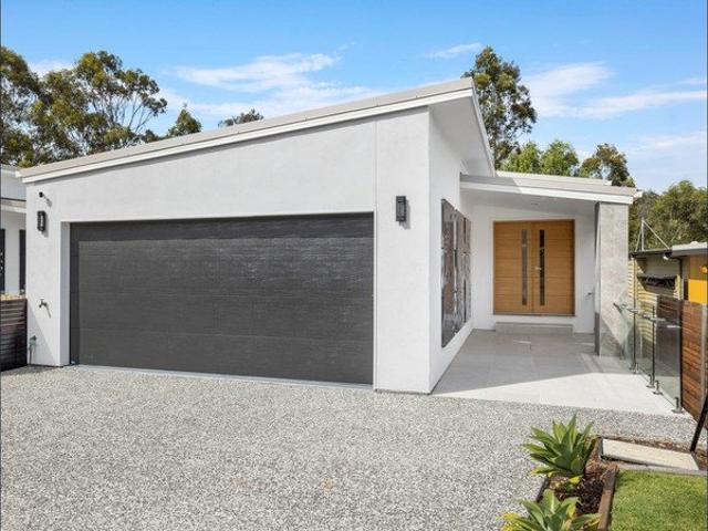 Townhouse for rent in Toombul, Queensland
