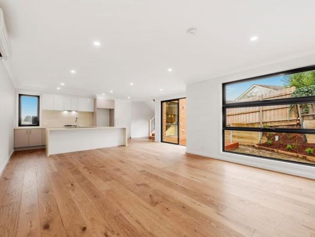 Townhouse for rent in Camerons Creek, Victoria