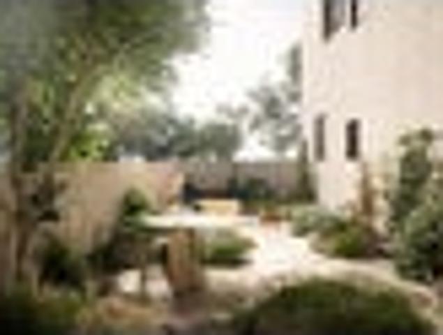 Townhouse for sale in Balmoral