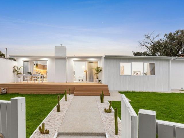 House for sale in Newcomb, Geelong