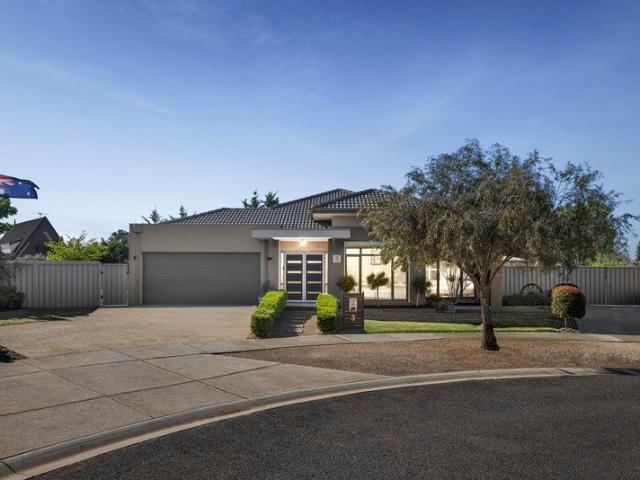 House for sale in Highfield Park, Melbourne