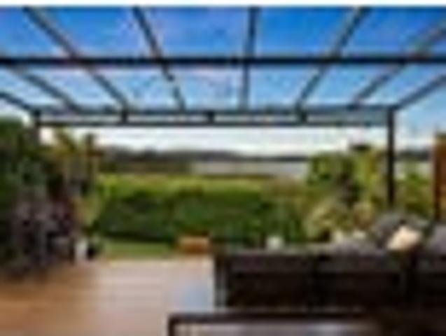 House for sale in Paremoremo, Oroua County