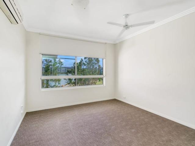 Apartment for rent in Varsity Lakes, Gold Coast City