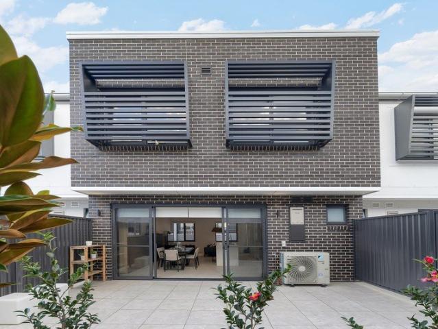 Townhouse for sale in Sydney, New South Wales