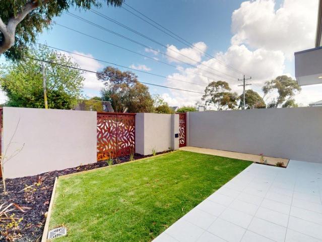Townhouse for rent in Mount Waverley, Melbourne