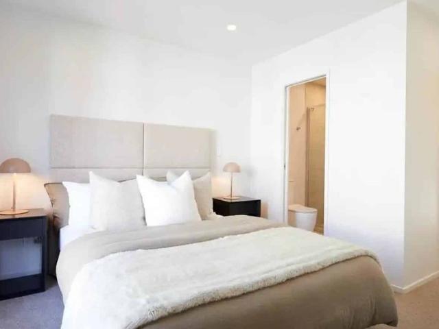 Apartment for rent in Penrose, Maungakiekie-Tāmaki