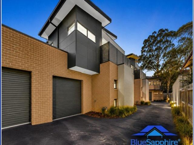 Townhouse for sale in Camerons Creek, Victoria