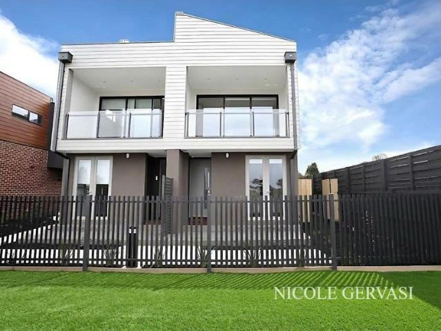 Townhouse for rent in Pascoe Vale South, Melbourne