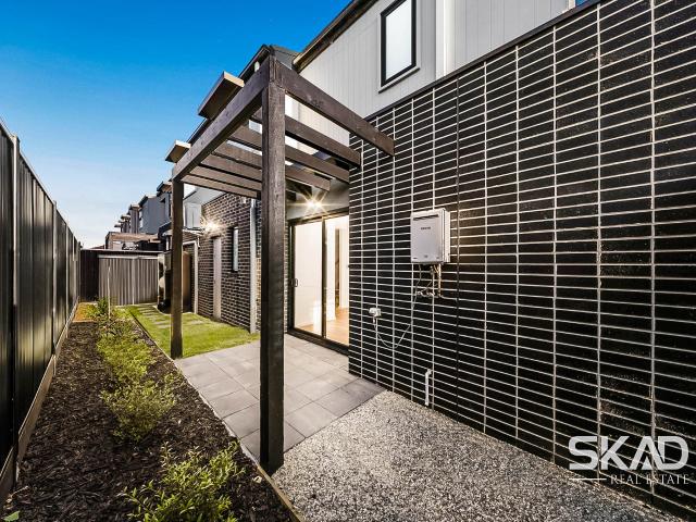 Townhouse for sale in Camerons Creek, Victoria