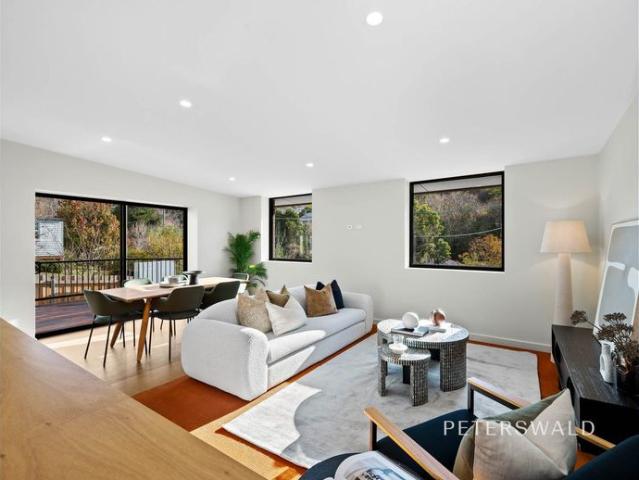 Townhouse for rent in Lenah Valley, Hobart