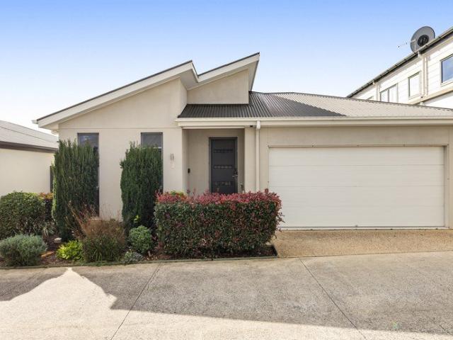 Villa for sale in Toowoomba, Queensland