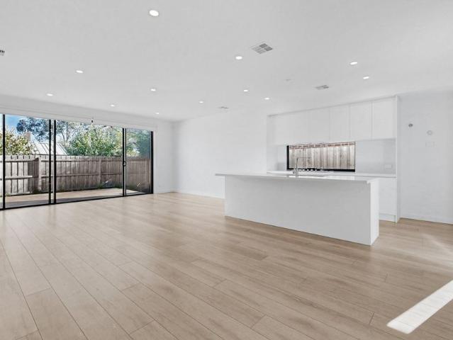 Townhouse for rent in Camerons Creek, Victoria