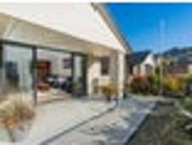House for sale in Otakou