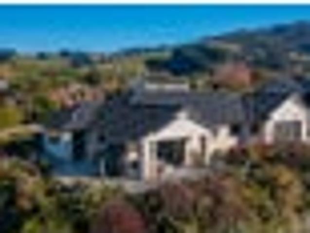 House for sale in Otakou