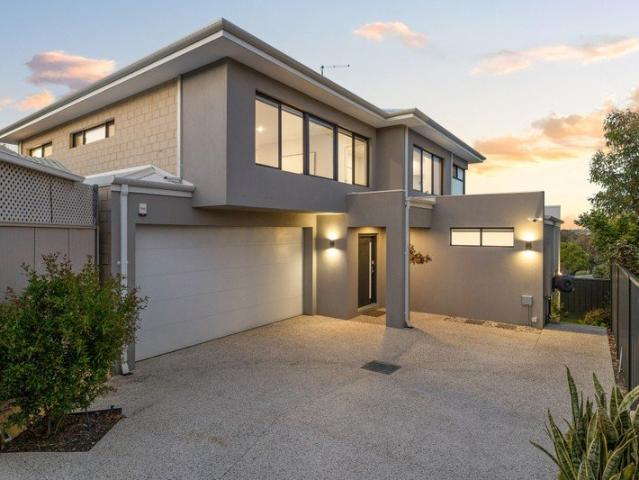 House for sale in Karrinyup, City of Stirling
