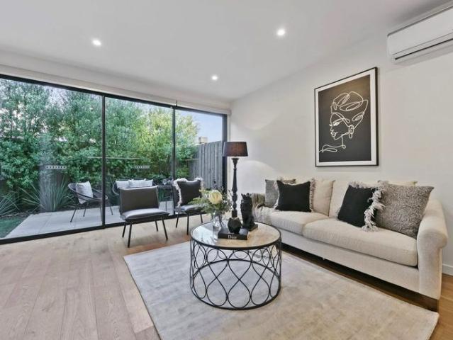 Townhouse for rent in Camerons Creek, Victoria
