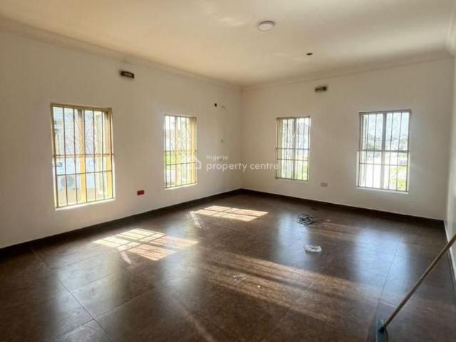 Flat for rent in Eti Osa, Lagos