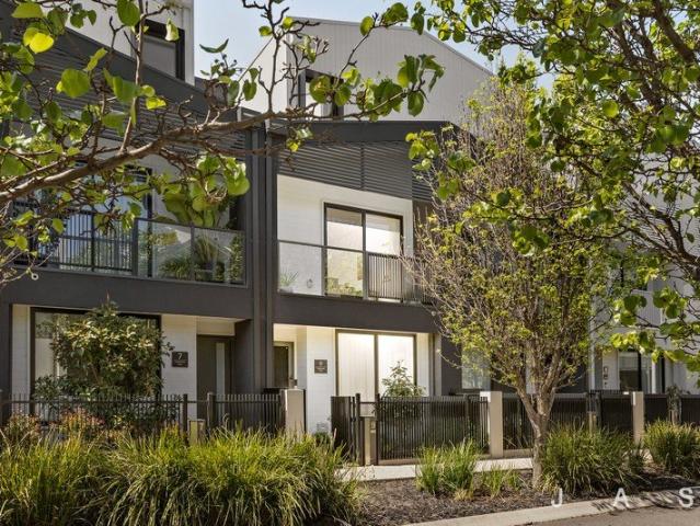 Townhouse for sale in Williamstown, Melbourne