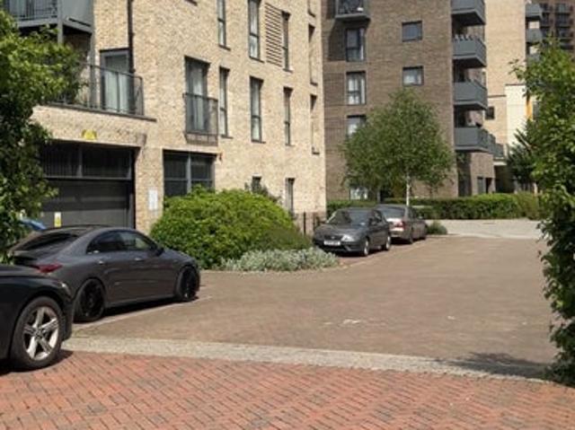 Apartment for rent in Colindale, Greater London