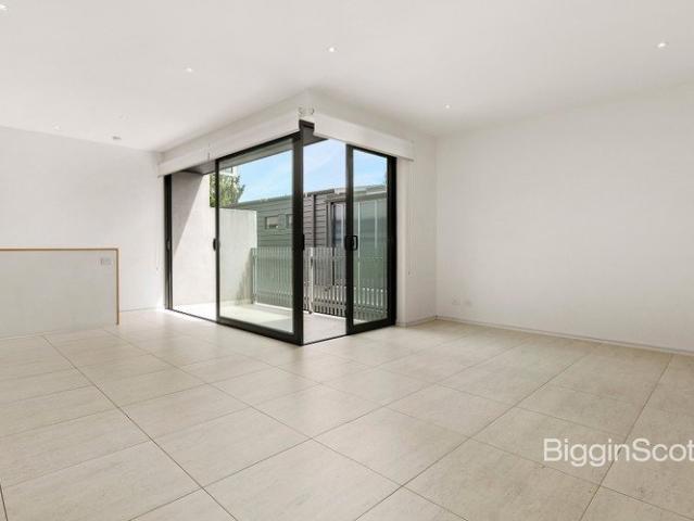 Townhouse for rent in Camerons Creek, Victoria