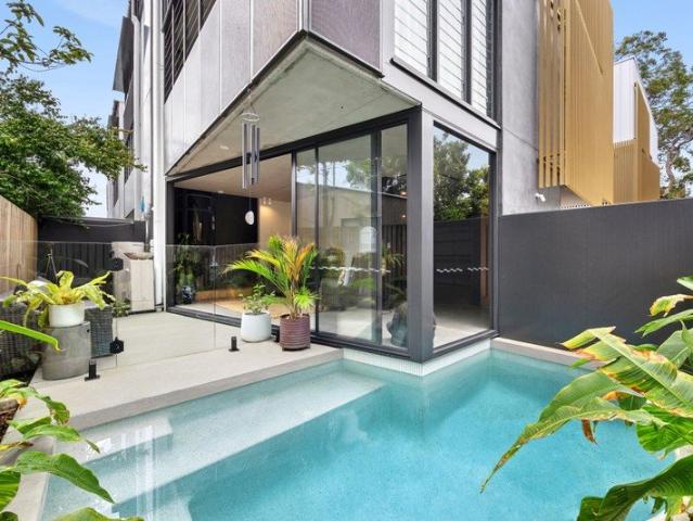 Townhouse for sale in Mooloolaba, Sunshine Coast Regional