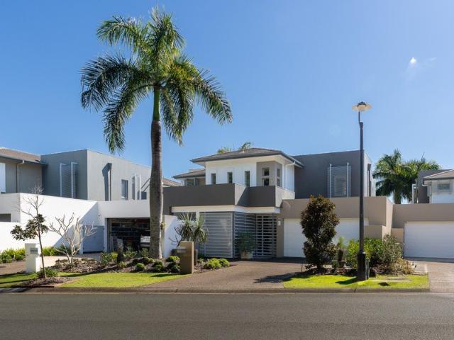 Townhouse for sale in Fernbrook, Queensland