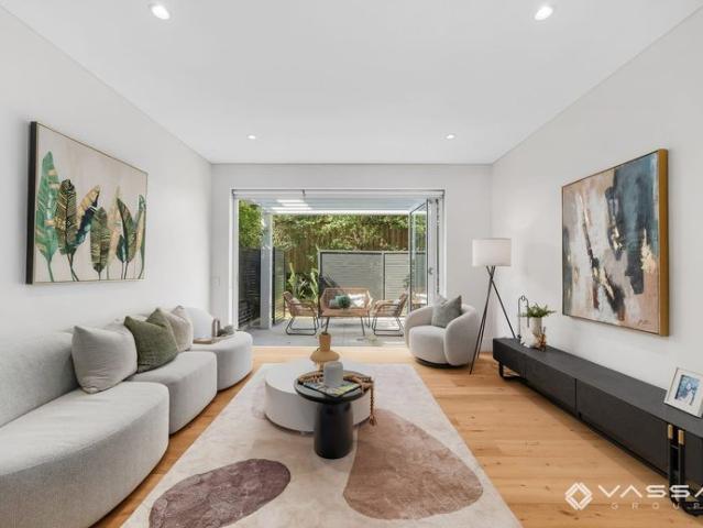 Townhouse for rent in Sydney, New South Wales