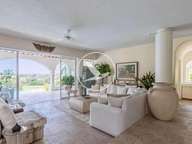 Luxury Oceanfront Villa in Ixtapa, Zihuatanejo