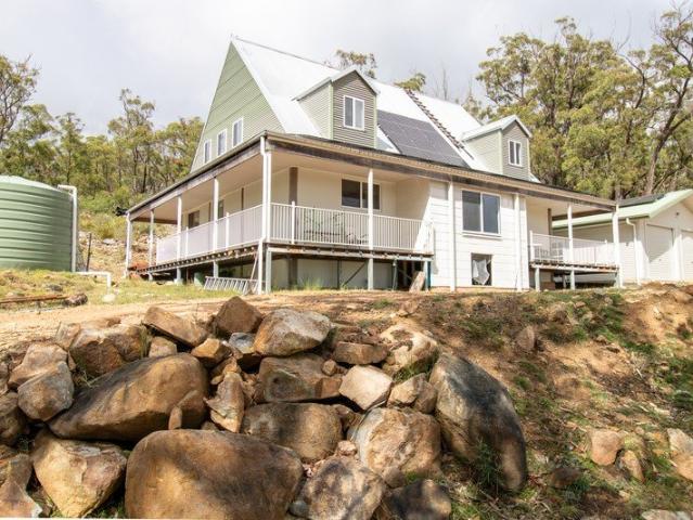 Cottage for sale in Walcha, New South Wales